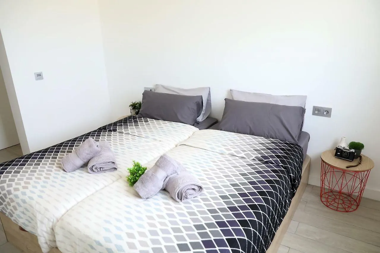 Luxury Apartment In Playa Paraiso By Altamarhomes Spanyolország