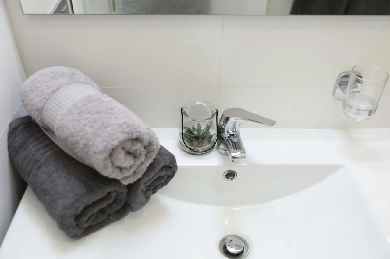 Luxury Apartment In Playa Paraiso By Altamarhomes