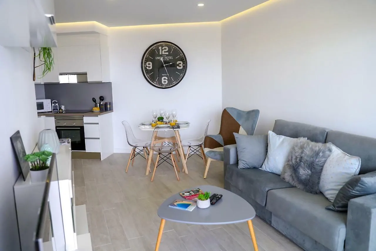 Luxury Apartment In Playa Paraiso By Altamarhomes